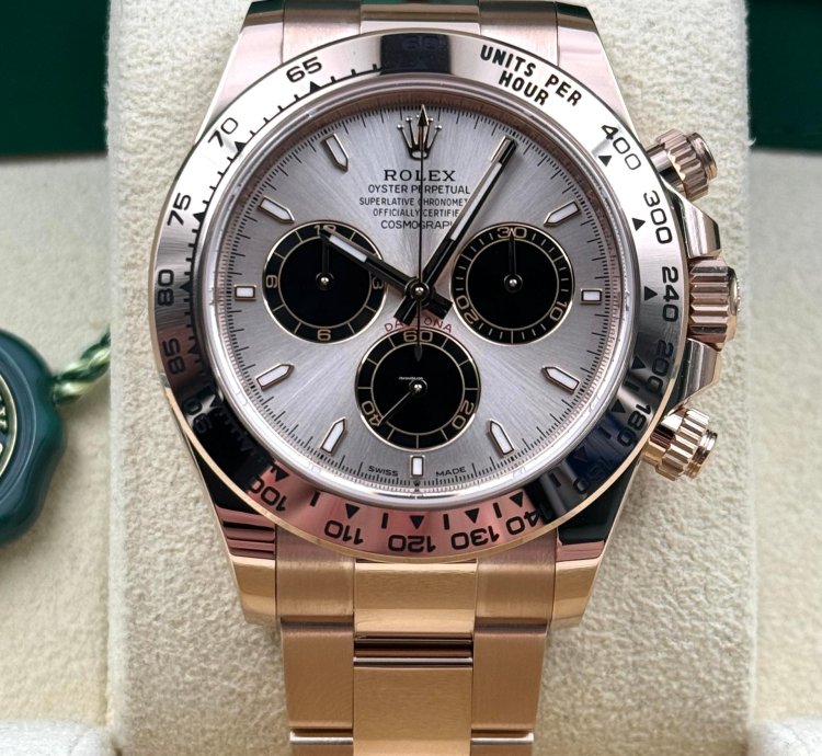 Rolex Daytona Unworn Cosmograph Daytona 40mm Sundust Dial Rose Gold Bracelet 126505 Box Papers 2024
