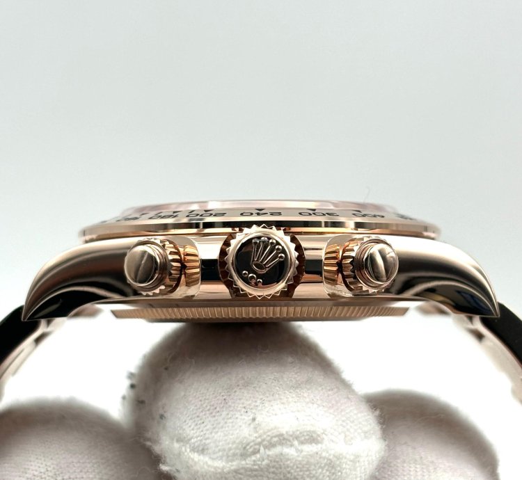 Rolex Daytona Unworn Cosmograph Daytona 40mm Sundust Dial Rose Gold Bracelet 126505 Box Papers 2024