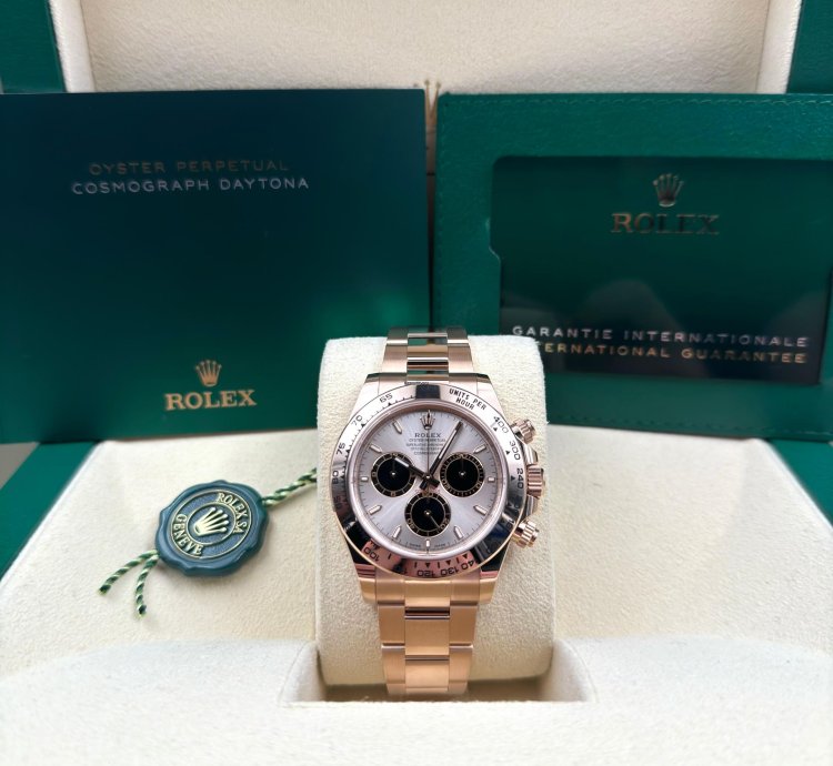 Rolex Daytona Unworn Cosmograph Daytona 40mm Sundust Dial Rose Gold Bracelet 126505 Box Papers 2024