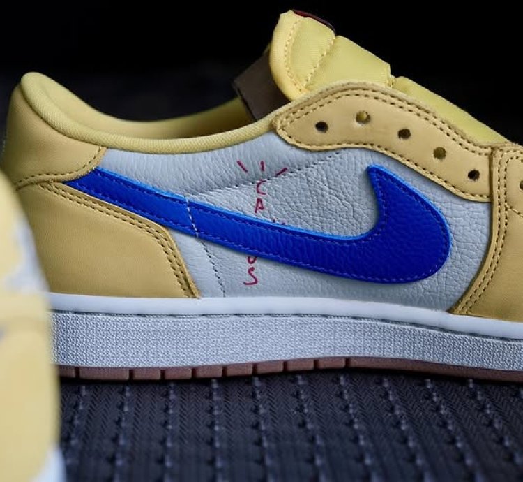 Jordan 1 Retro Low Og Sp Travis Scott Canary womens
