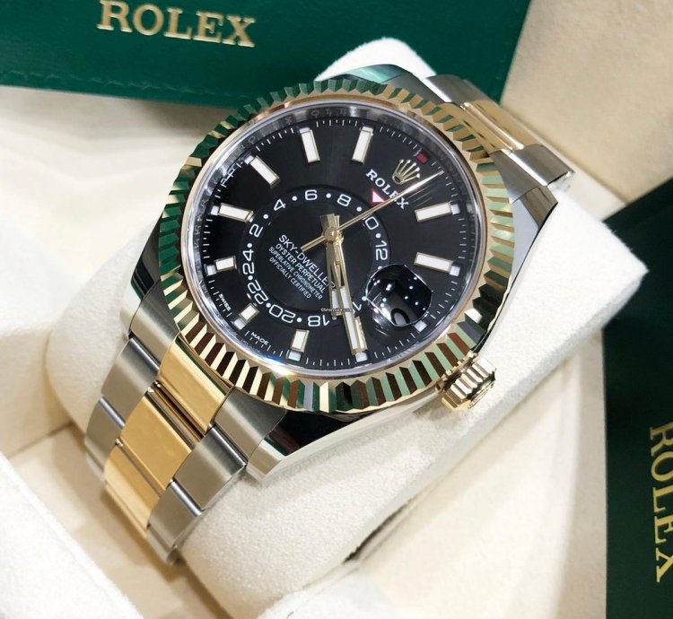 Rolex Sky-dweller Unworn Sky Dweller Two Tone Yellow 326933 Black Index Dial Oyster Bracelet
