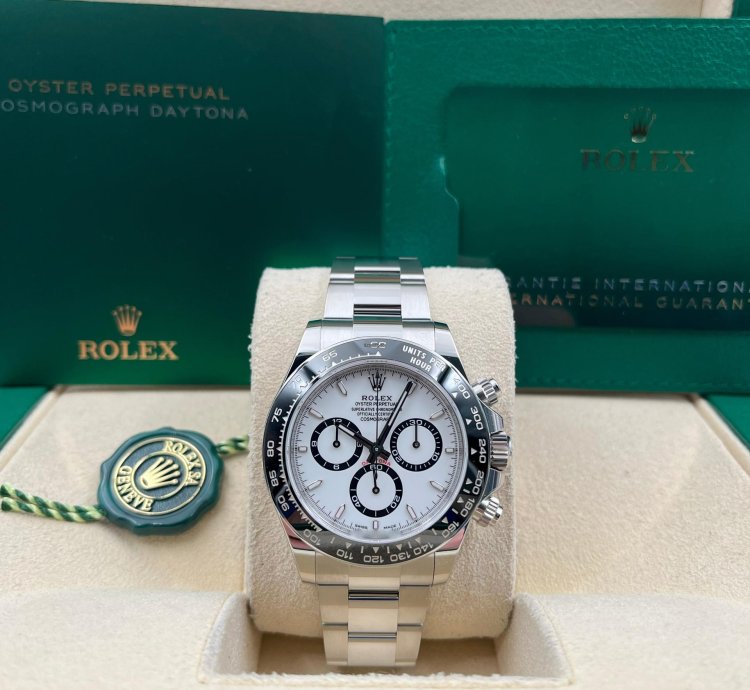 Rolex Daytona Unworn Cosmograph Daytona 40mm White Dial 126500ln Box Papers 2025