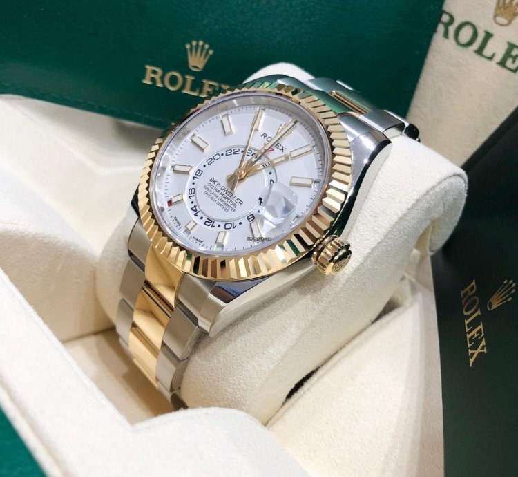 Rolex Sky-dweller Unworn Sky-dweller 326933 Oyster Bracelet 42mm White Dial Two Tone Yellow Gold