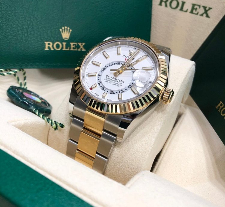 Rolex Sky-dweller Unworn Sky-dweller 326933 Oyster Bracelet 42mm White Dial Two Tone Yellow Gold