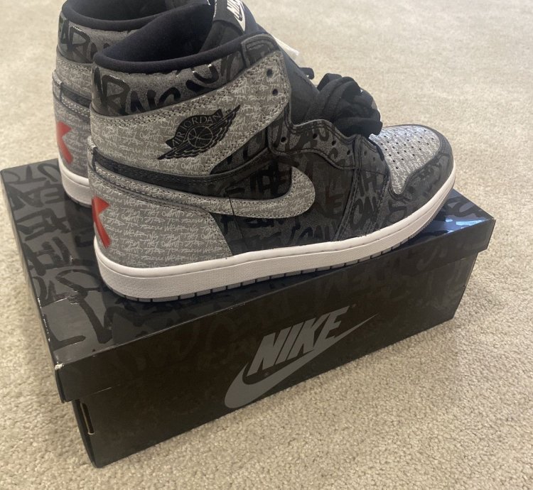Nike Air Jordan 1