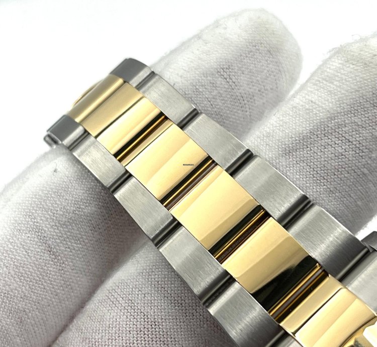 Rolex Sky-dweller Unworn Sky-dweller 42mm Black Dial Two Tone Oyster Bracelet 336933 Box Papers 2023