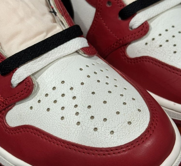 Nike Air Jordan 1 Lost And Found Chicago - 10