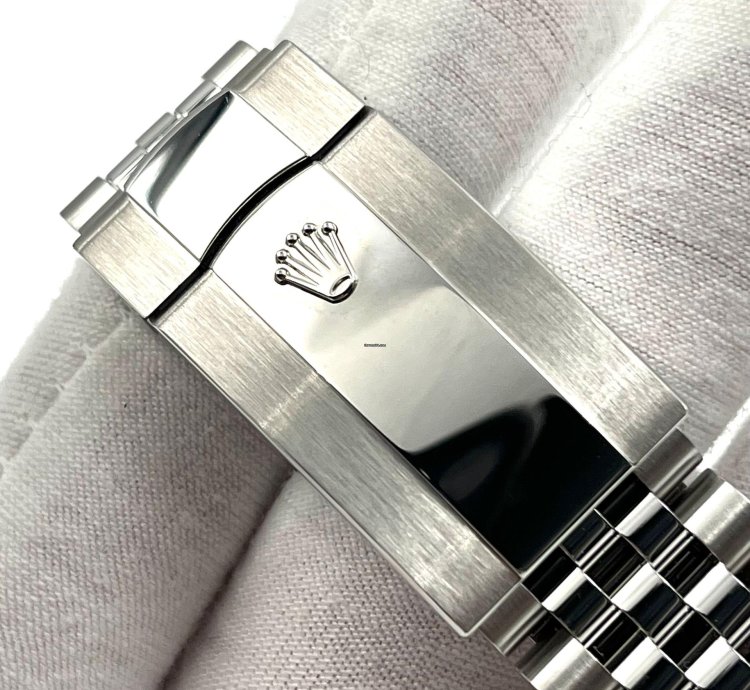 Rolex Sky-dweller Unworn Sky-dweller 42mm Blue Dial Jubilee Bracelet 336934 Box Papers 2024