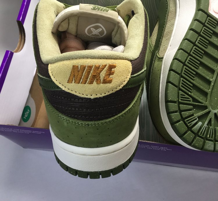 Nike Sb Dunk Low Yuto Matcha