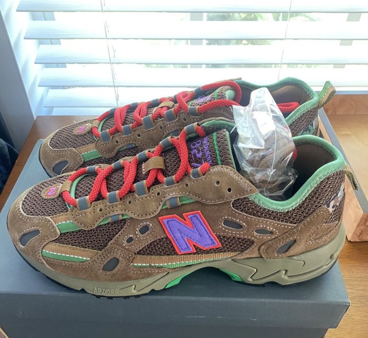 New Balance 827 Stray Rats Sewer Stompers