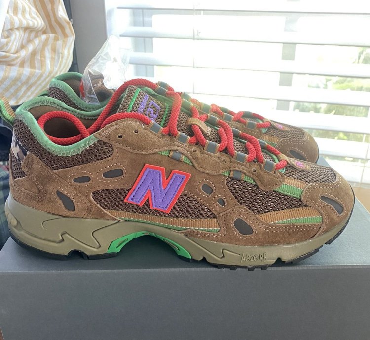 New Balance 827 Stray Rats Sewer Stompers