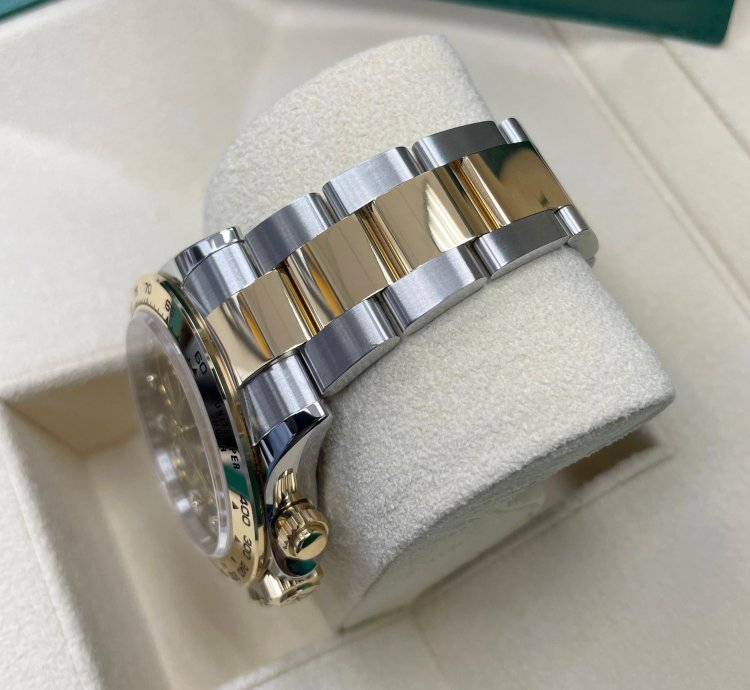 Rolex Daytona Unworn Daytona 116503 40mm Two Tone Yellow Gold Black Diamond Dial Complete Set