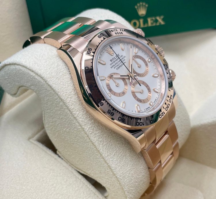 Rolex Daytona Unworn Daytona 116505 Ivory White Dial 18k Rose Gold Oyster Bracelet 40mm