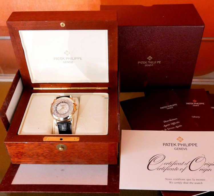 Patek Philippe World Time 5130j-001