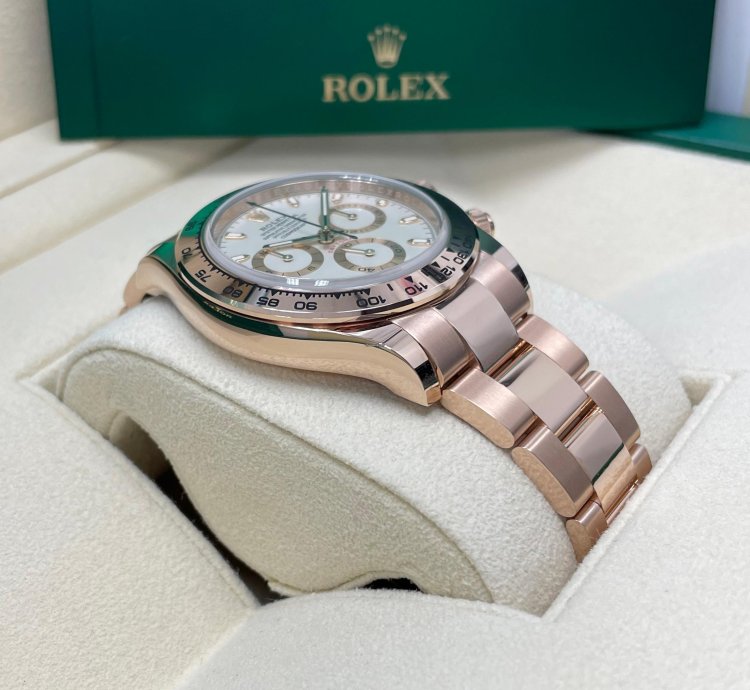 Rolex Daytona Unworn Daytona 116505 Ivory White Dial 18k Rose Gold Oyster Bracelet 40mm
