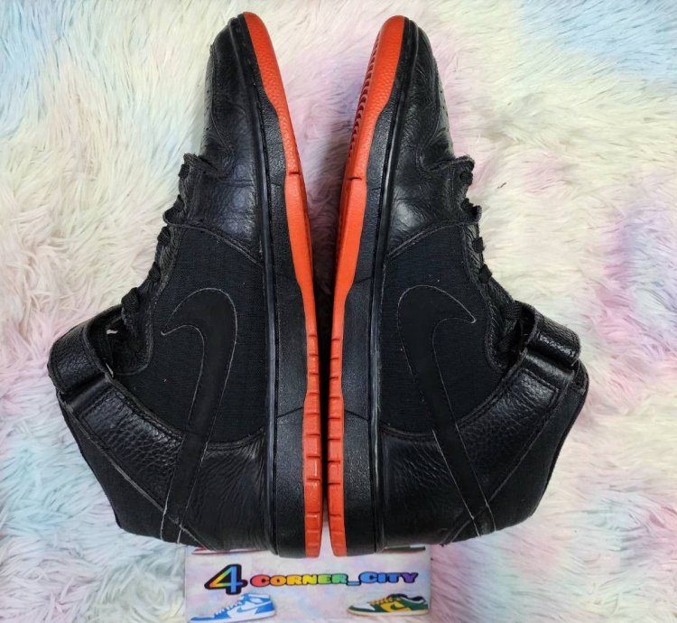 Nike Sb Dunk Mid Halloween