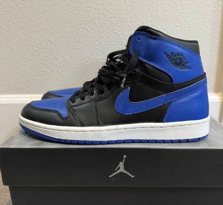 Nike Air Jordan 1 Retro 2001 Royal Blue