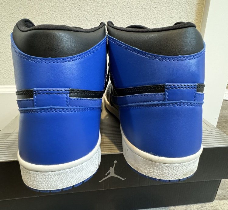 Nike Air Jordan 1 Retro 2001 Royal Blue