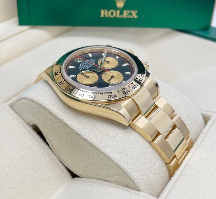 Rolex Daytona Unworn Daytona 116508 Paul Newman Dial 18k Yellow Gold Oyster Bracelet 40mm