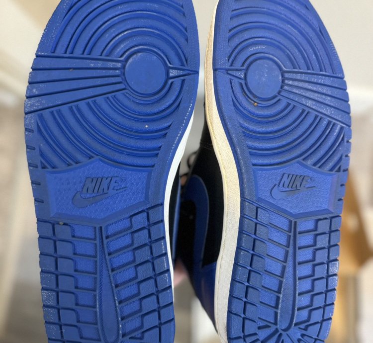 Nike Air Jordan 1 Retro 2001 Royal Blue