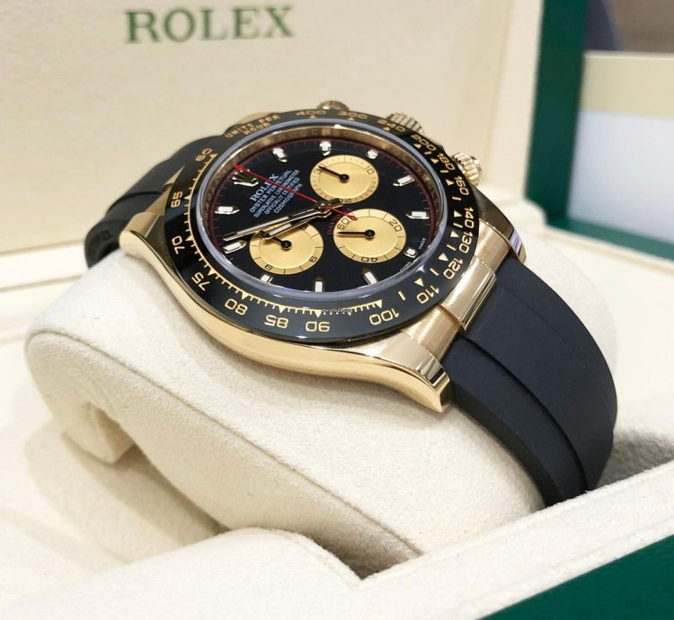 Rolex Daytona Unworn Daytona 116518 Yellow Gold 40mm Black Paul Newman Index Dial Black Oysterflex