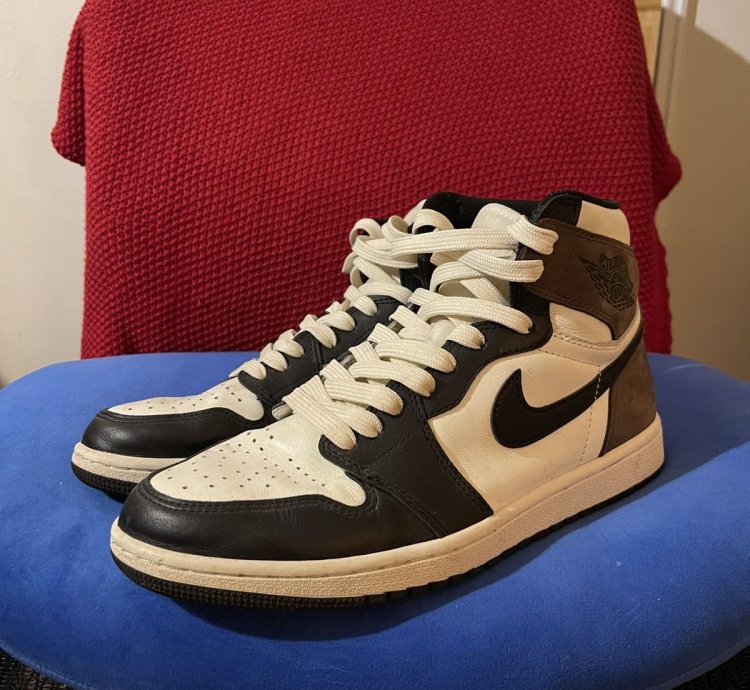 Nike Air Jordan 1 Retro High Dark Mocha