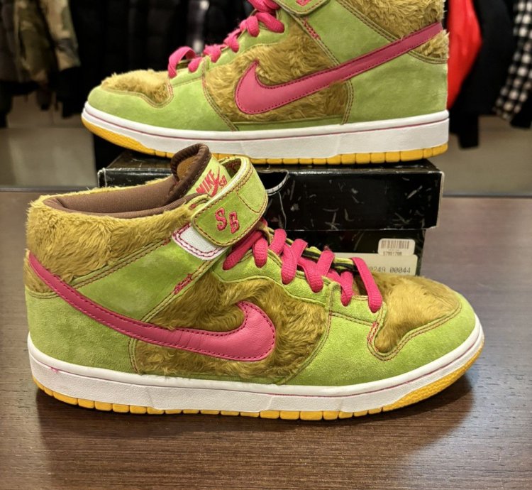 Nike Sb Dunk Mid Mama Bear