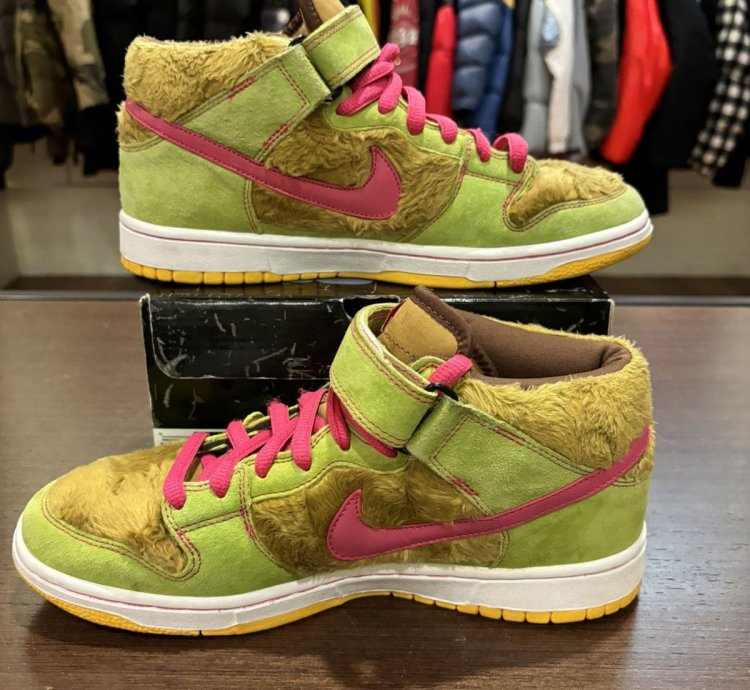 Nike Sb Dunk Mid Mama Bear