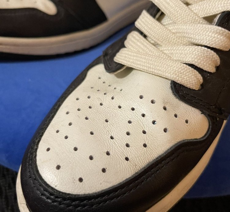 Nike Air Jordan 1 Retro High Dark Mocha