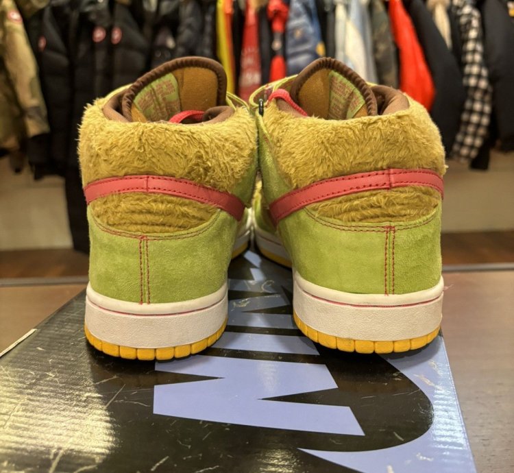 Nike Sb Dunk Mid Mama Bear