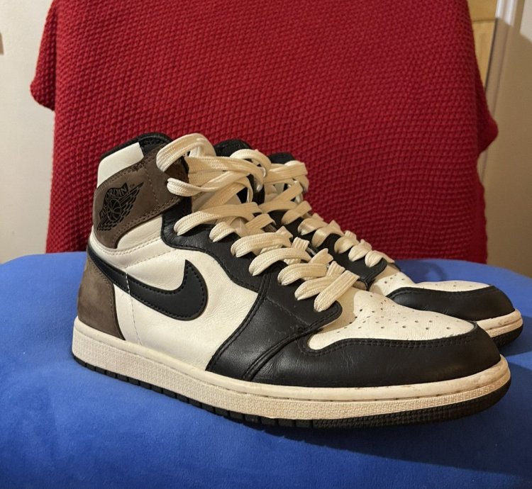 Nike Air Jordan 1 Retro High Dark Mocha