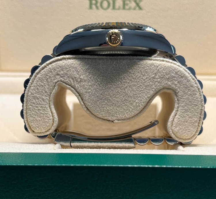 Rolex Sky-dweller Unworn Two Tone Yellow Gold Sky-dweller White Dial Jubilee Bracelet 326933