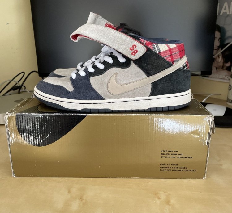 Nike Sb Dunk Mid Premium Goofy Boy Mens Size 9 Authentic