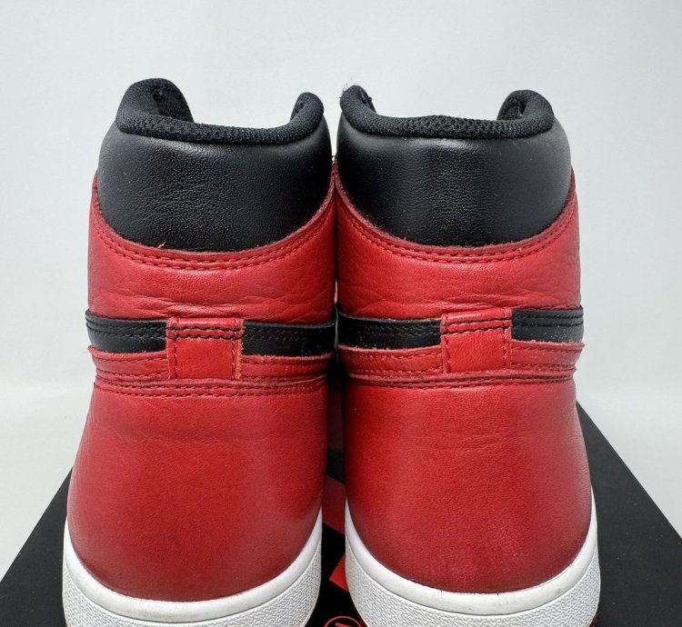 Nike Air Jordan 1 Retro High Og Banned Bred 2016