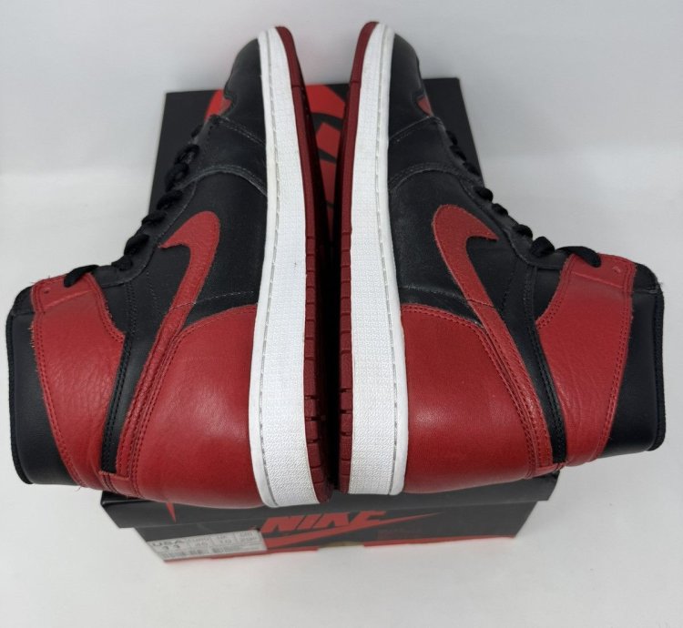 Nike Air Jordan 1 Retro High Og Banned Bred 2016
