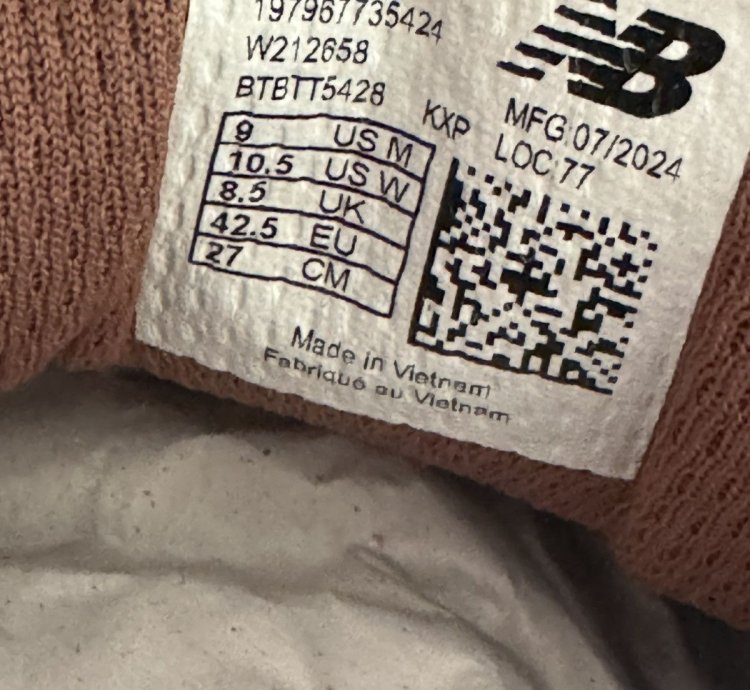 New Balance 860v2 Upthere 2000 Tropes