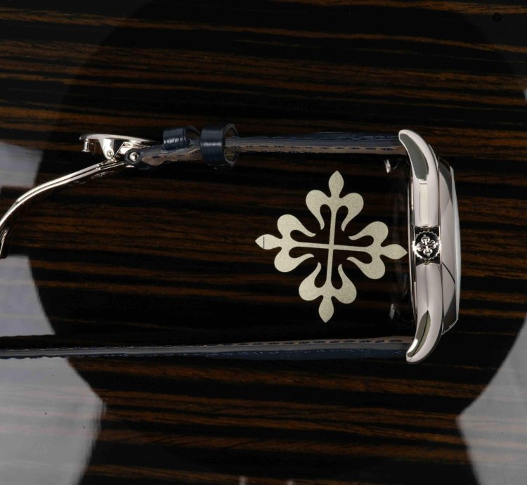 Patek Philippe World Time 5131g-001 January 2014