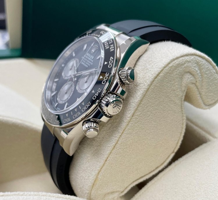 Rolex Daytona Unworn Daytona 126519 Baby Lemans White Gold Black Dial Silver Subdials Oysterflex Rubber