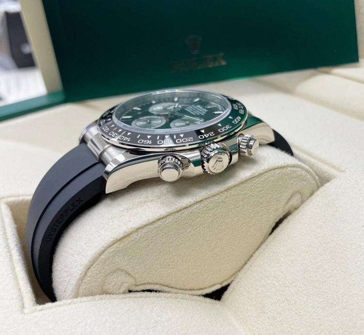 Rolex Daytona Unworn Daytona 126519 Baby Lemans White Gold Black Dial Silver Subdials Oysterflex Rubber
