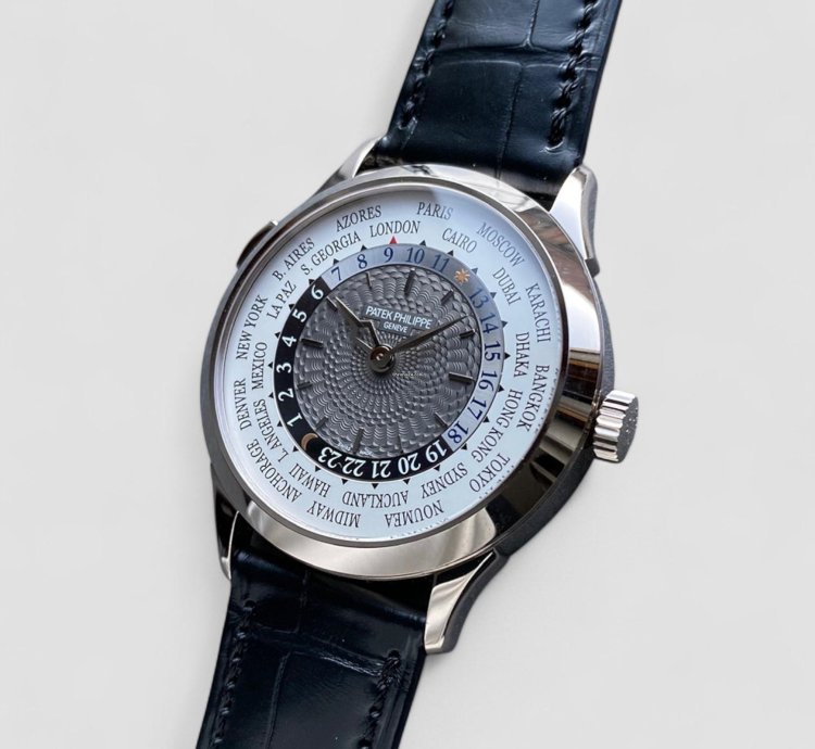 Patek Philippe World Time 5230g World Time White Gold Deployant 2020