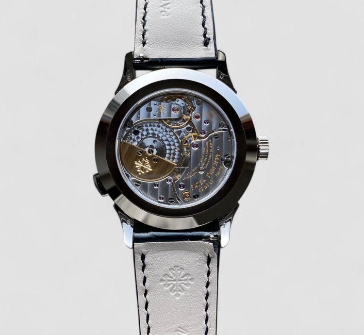 Patek Philippe World Time 5230g World Time White Gold Deployant 2020