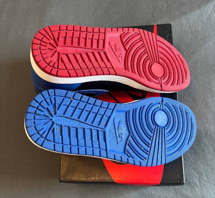 Nike Air Jordan 1 Retro Top 3 Size 8 5 555088 026