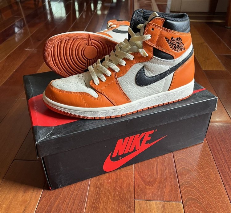 Nike Air Jordan 1 Shattered Backboard 2 0 Orange Chicago
