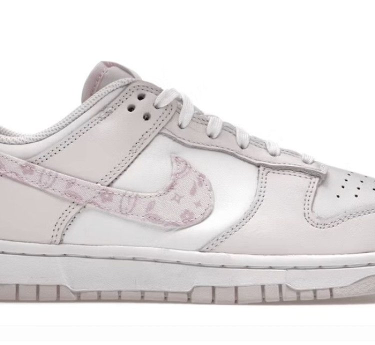 Dunk Low Essential Paisley Pack Pink
