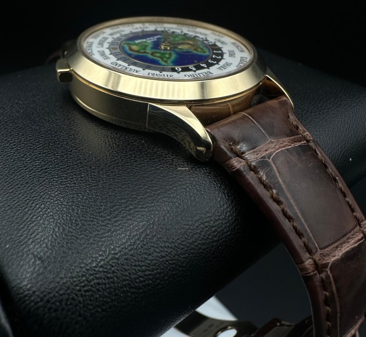Patek Philippe World Time 5231j-001 18k Yellow Gold 38 5mm Watch - 2019