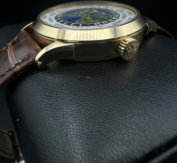 Patek Philippe World Time 5231j-001 18k Yellow Gold 38 5mm Watch - 2019