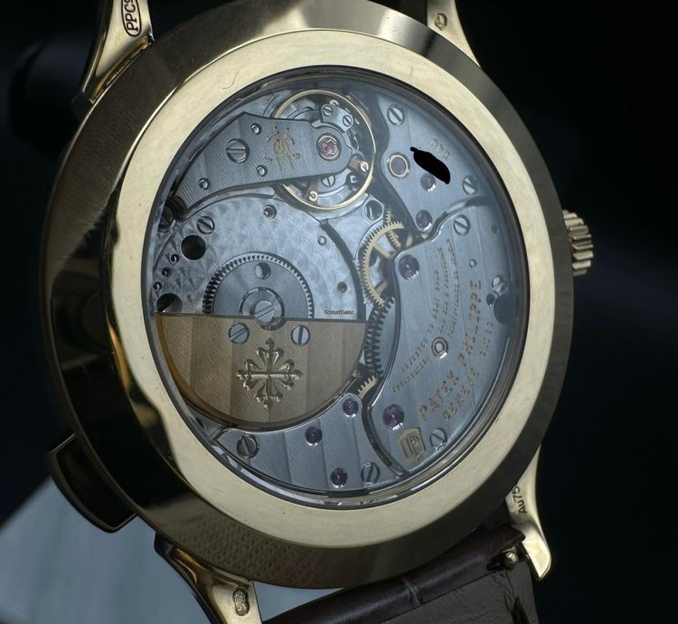 Patek Philippe World Time 5231j-001 18k Yellow Gold 38 5mm Watch - 2019
