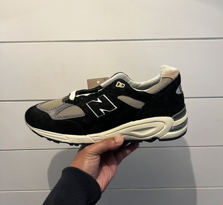 New Balance 990v2 Black Size 10 5