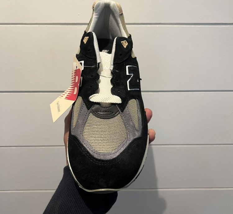 New Balance 990v2 Black Size 10 5