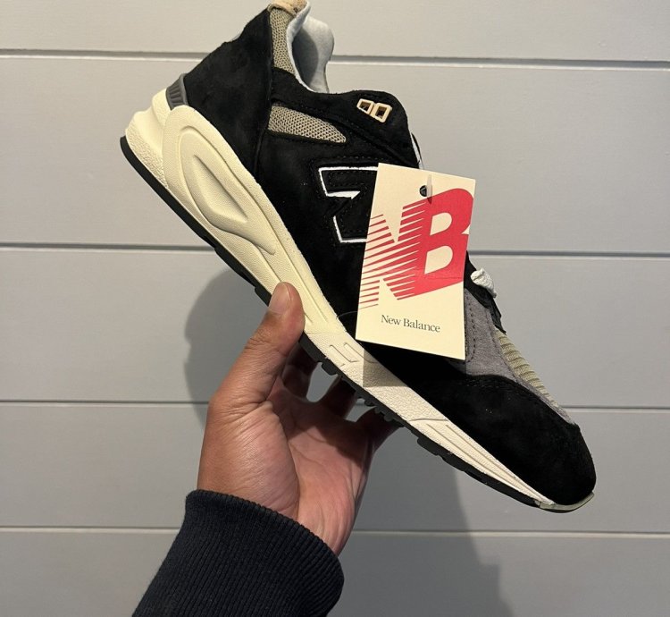 New Balance 990v2 Black Size 10 5